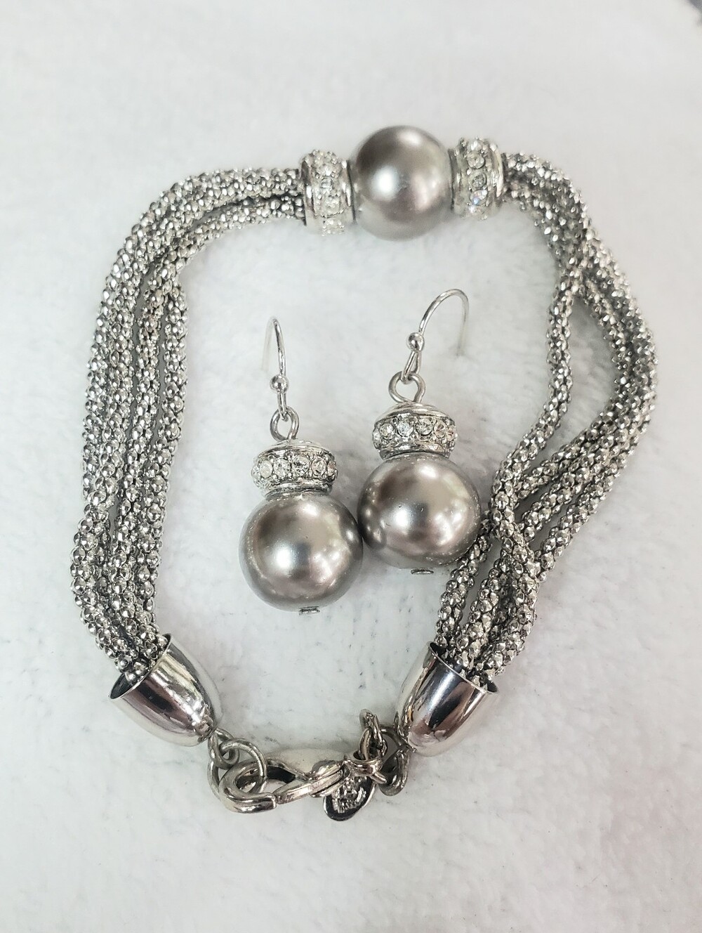 Premier Designs PURE SOPHISTICATION Bracelet and earrings